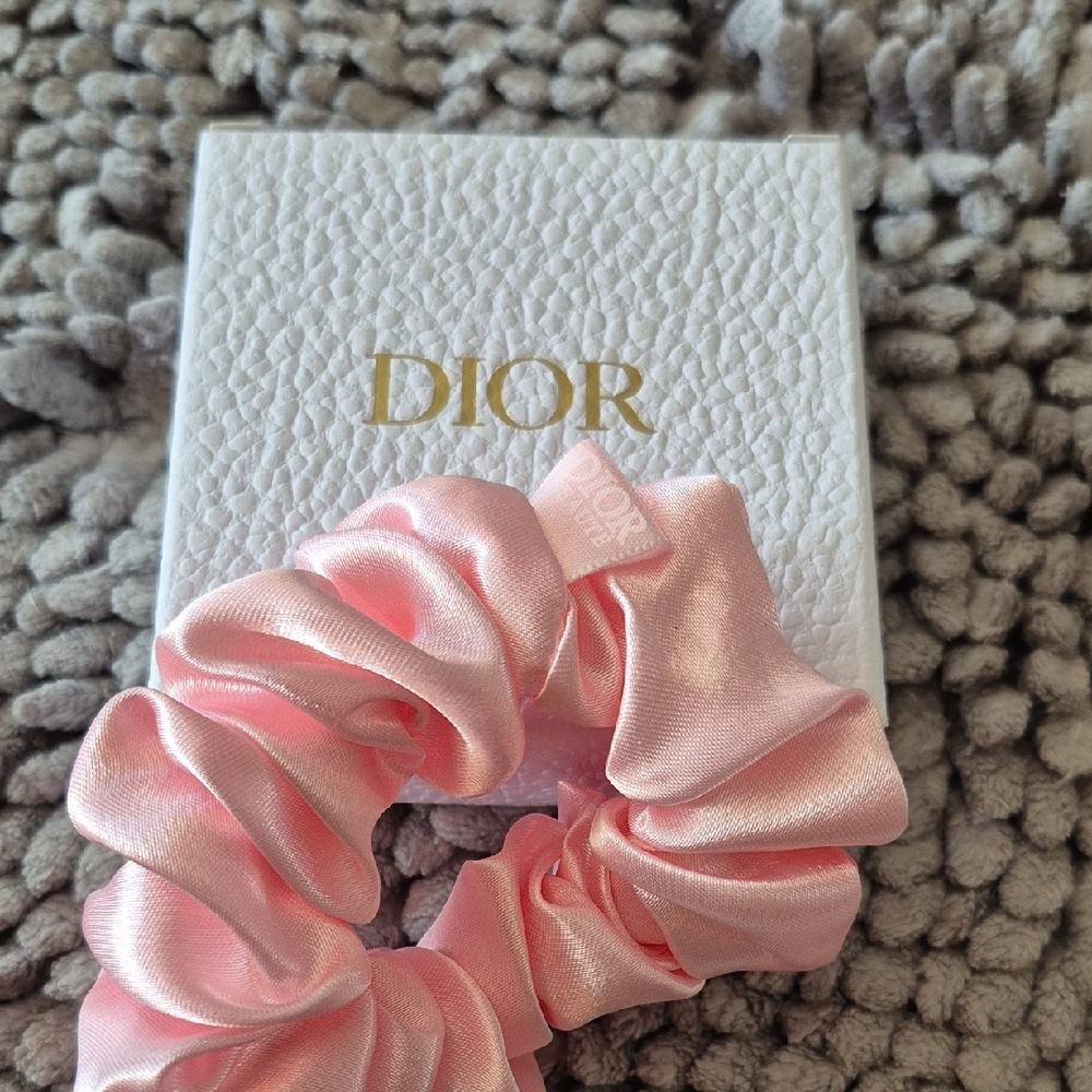 Dior Light Pink Satin Hair Scrunchie [H2-2]